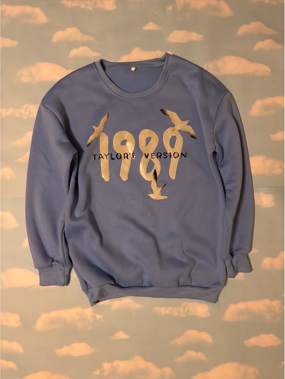 Light Blue 1989 Taylor Swift Sweatshirt Size Small